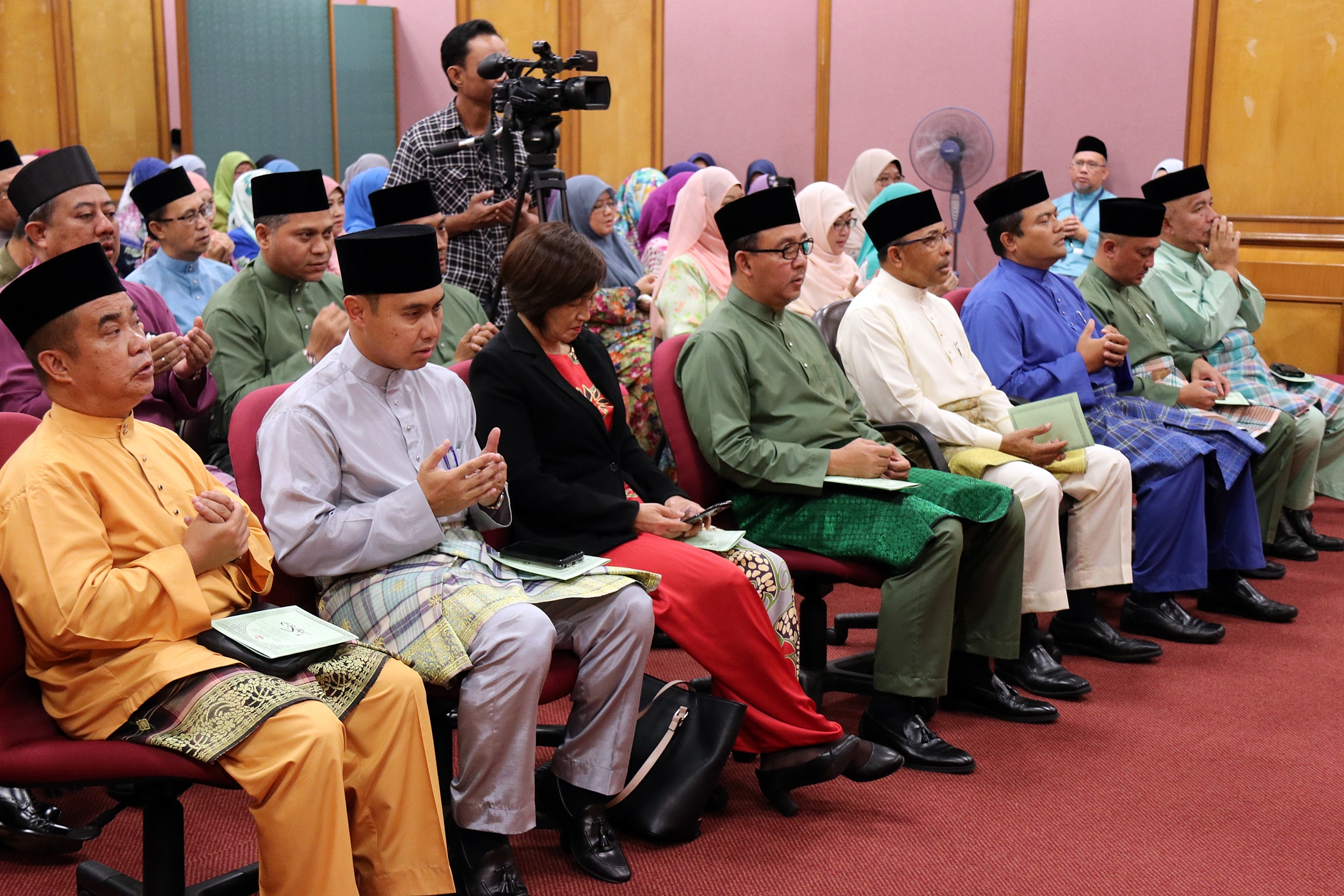 1_Jabatan Ukur johan Pertandingan Dikir Syarafil Anam.JPG