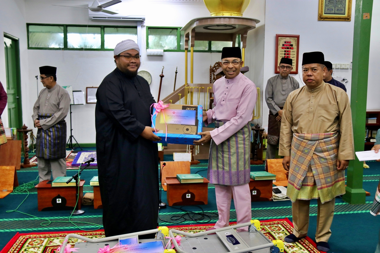1_Kementerian Pembangunan adakan tadarus di Masjid Kampong Labu Estate.jpg