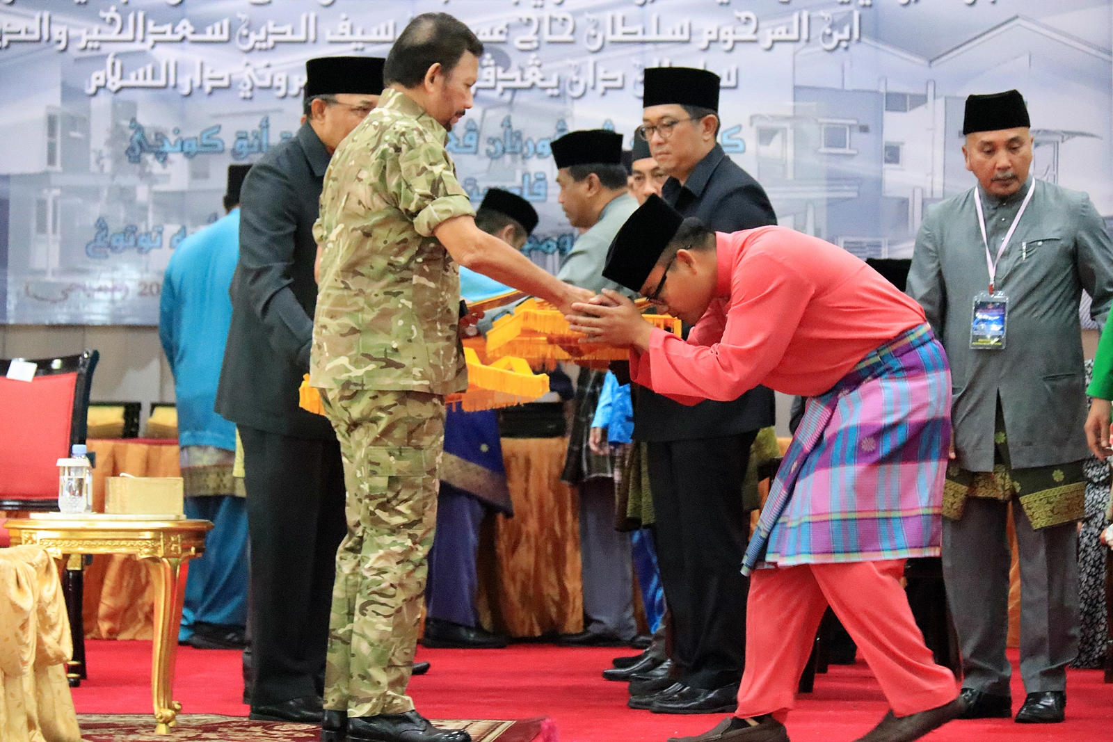 1_Penganugerahan anak-anak kunci rumah bagi Daerah Tutong.JPG