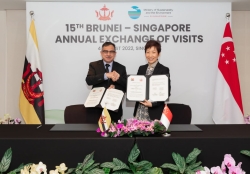 1_Pertukaran lawatan tahunan Brunei-Singapura ke-15_c.jpeg