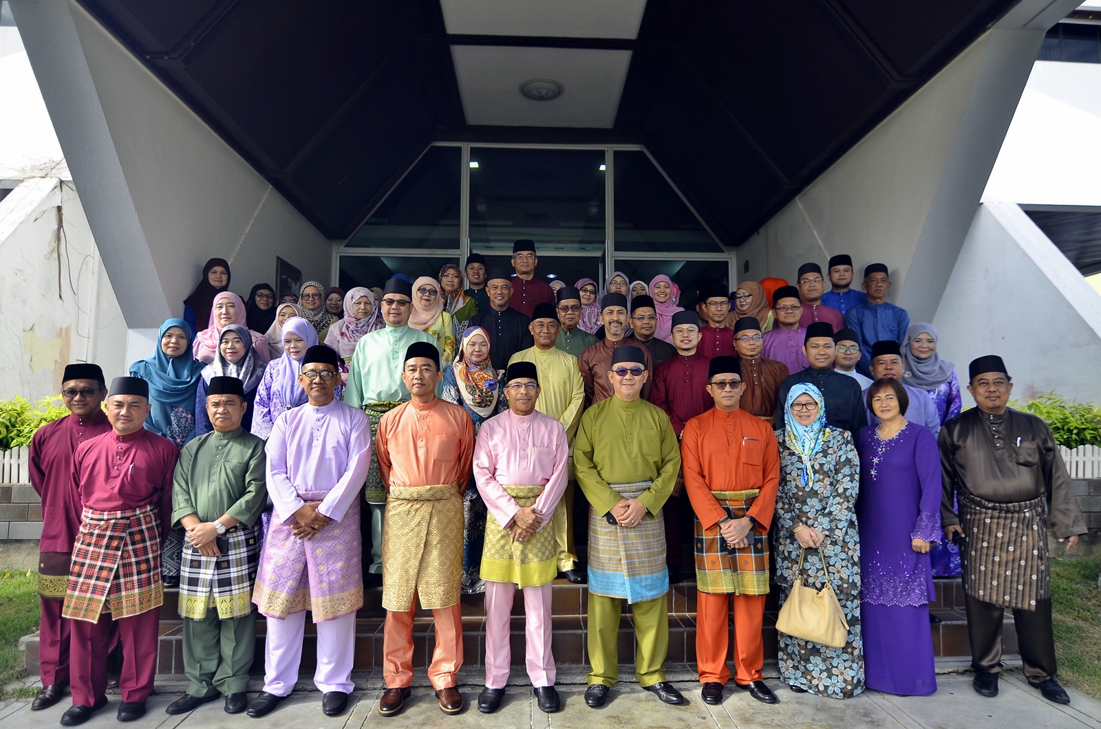 1_Sambutan Hari Raya Aidilfitri di cawangan daerah-daerah.jpeg