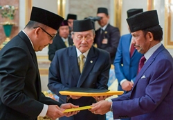 1_Timbalan Menteri Pembangunan mengangkat sumpah_c.jpg