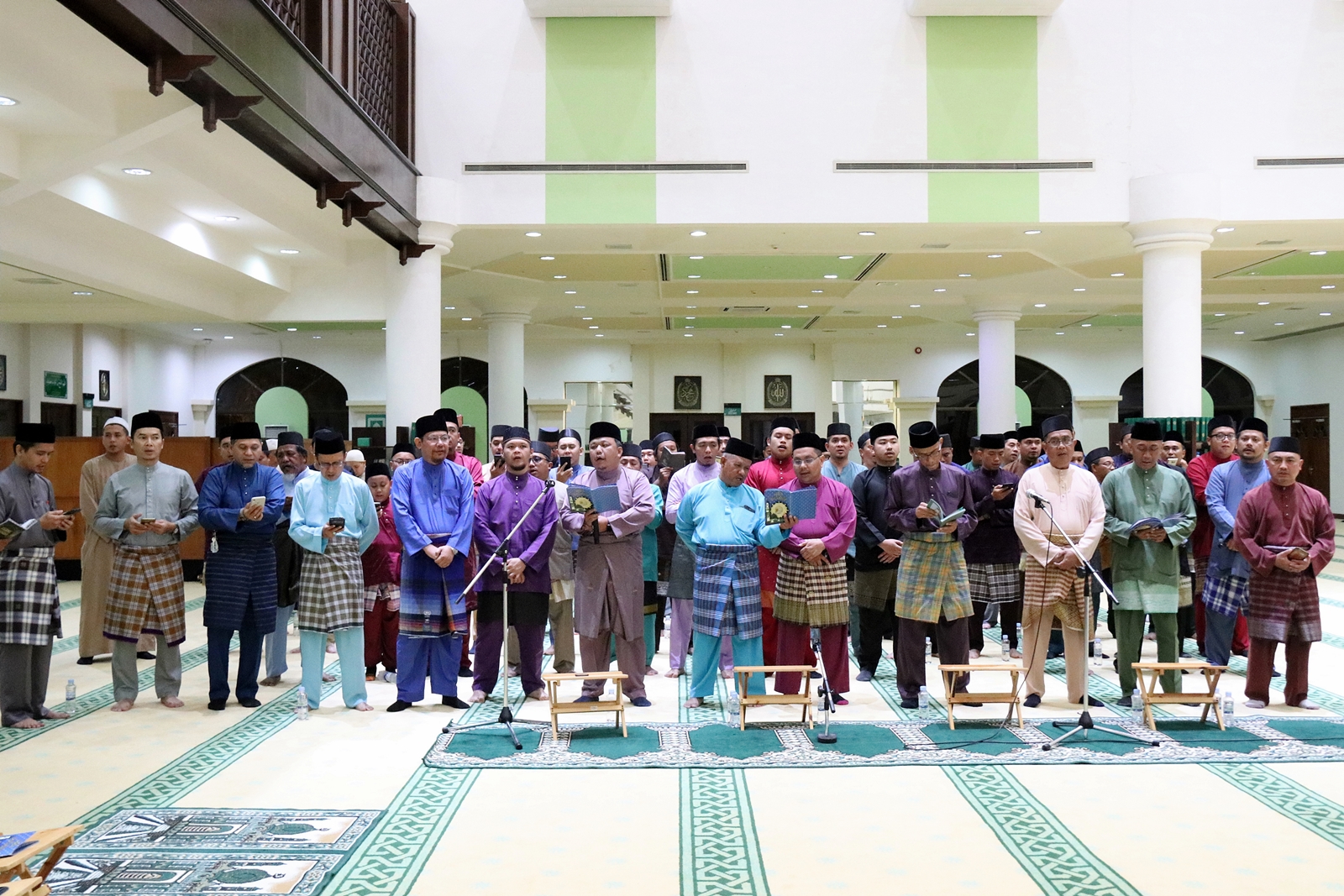 2_Dikir Maulud di Masjid Universiti.JPG