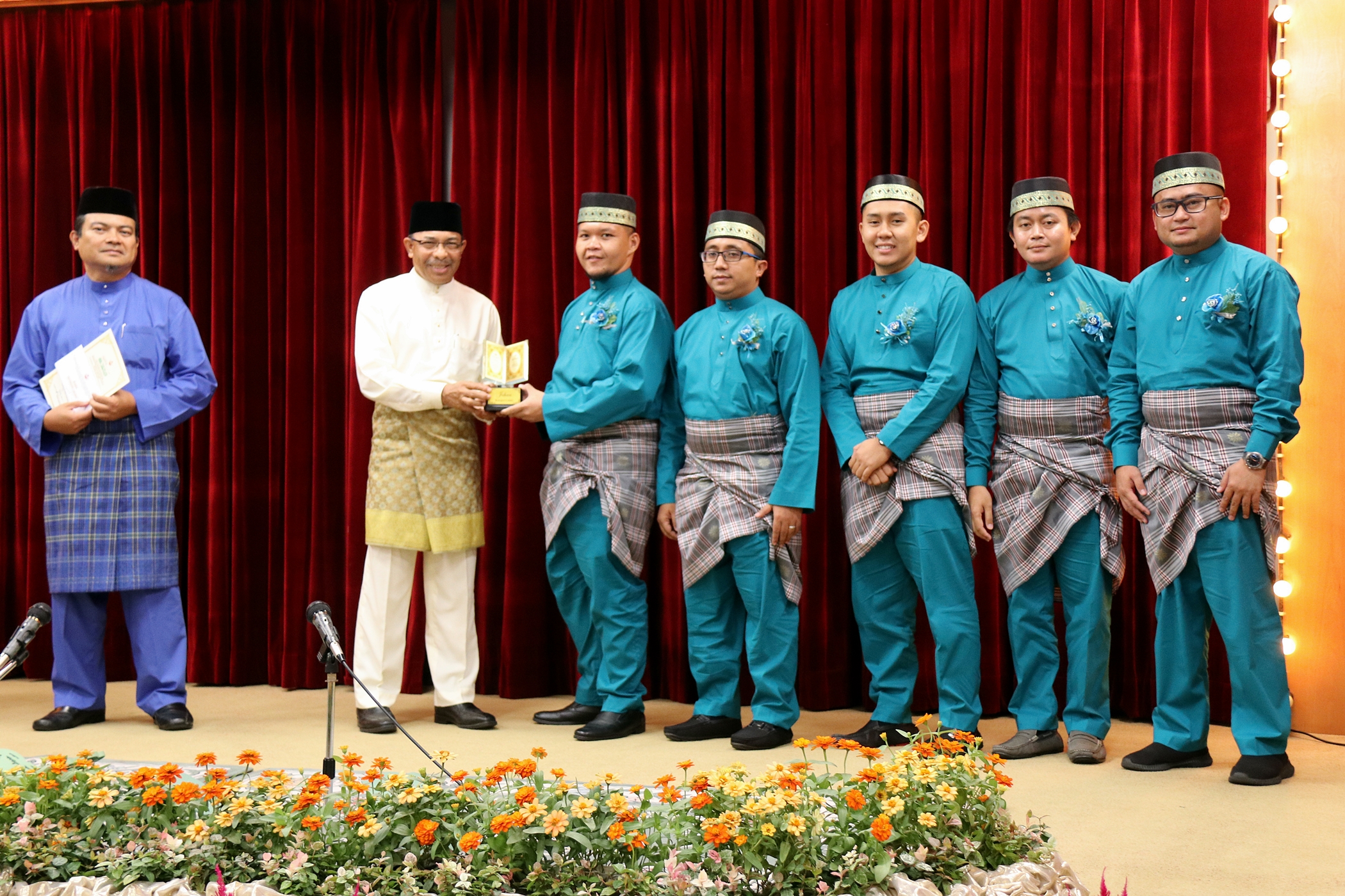 2_Jabatan Ukur johan Pertandingan Dikir Syarafil Anam.JPG