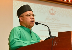 2_Rezeki halal mengundang rahmat_c.jpg