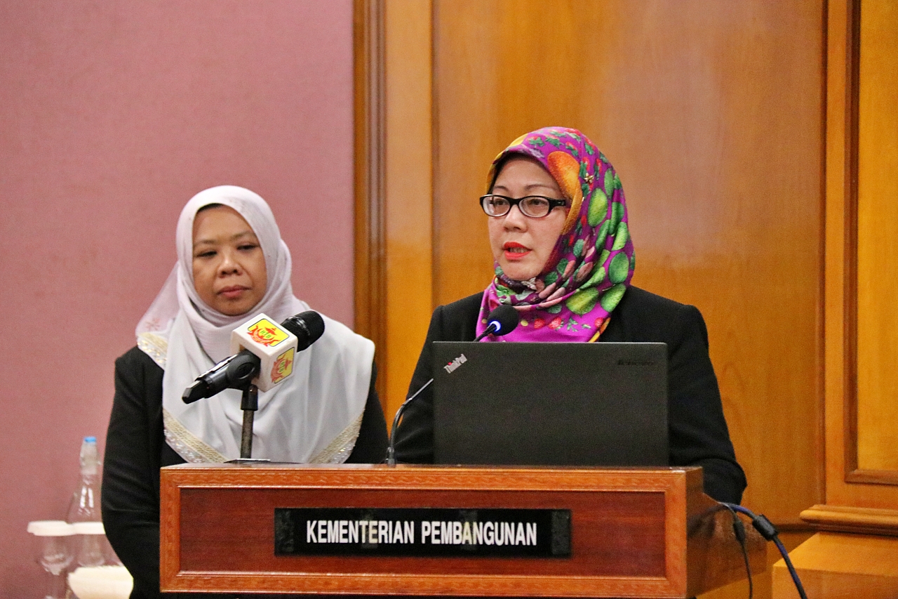 3_Jerayawara BMD bersama Persatuan Bank-Bank Brunei.JPG