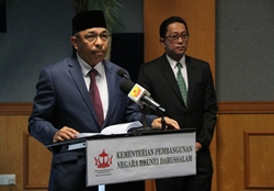 3_Local Business Development Circular dilancarkan_c.JPG