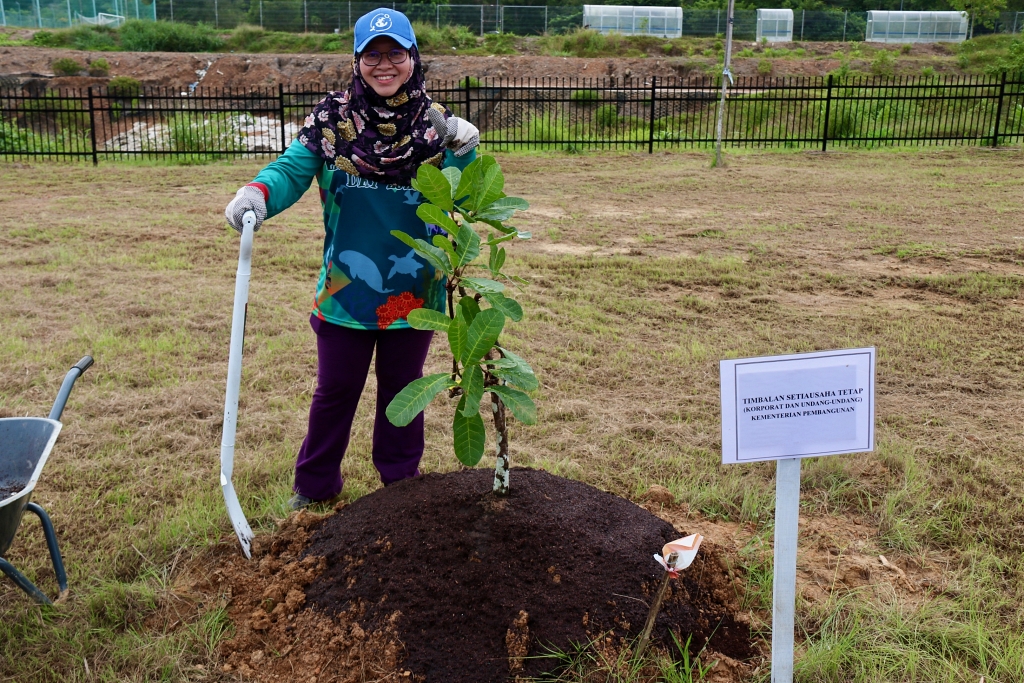 5_Acara penanaman pokok sempena Hari Ozon Sedunia 2020.jpg