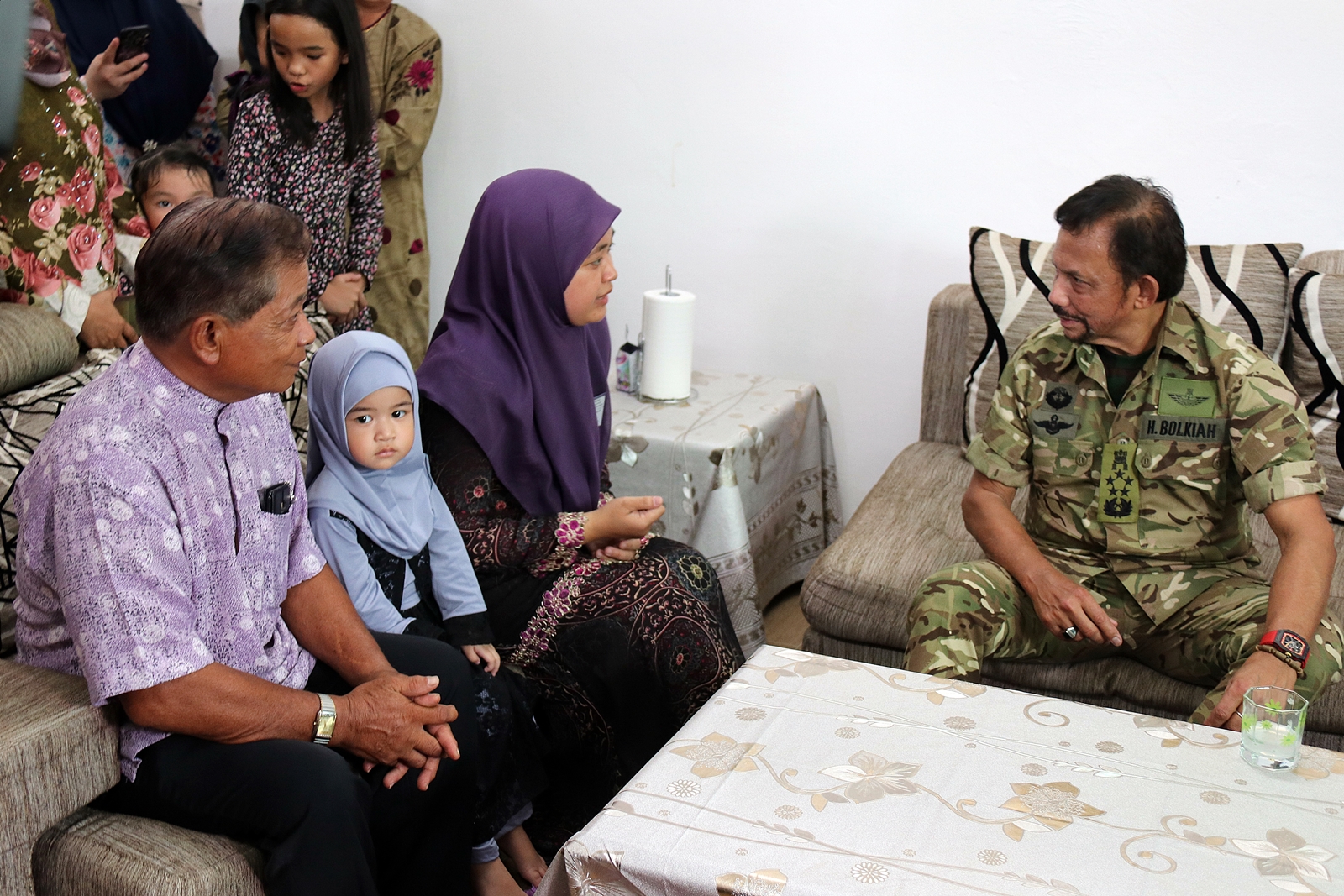 5_Penganugerahan anak-anak kunci rumah bagi Daerah Tutong.JPG