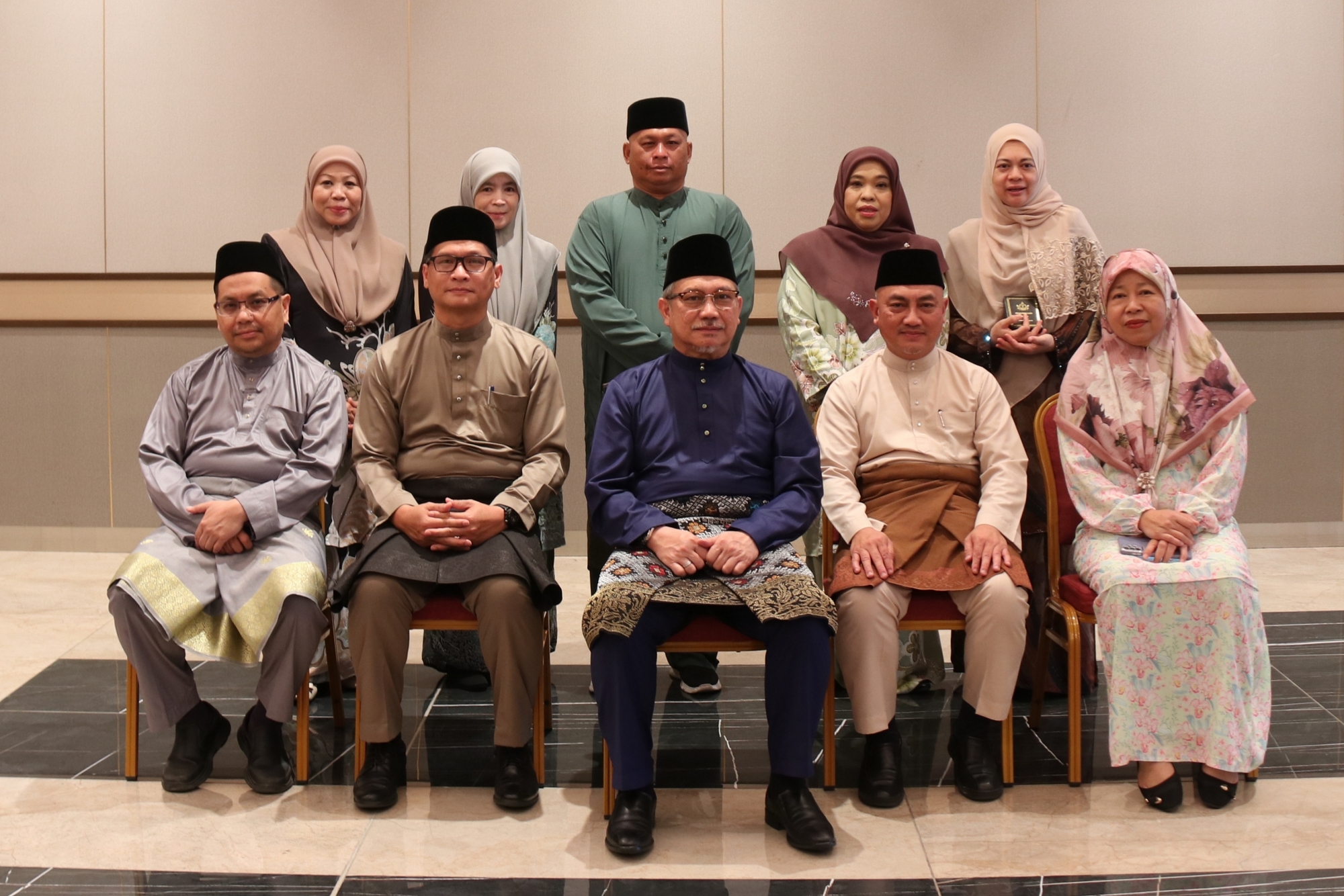 10_134 warga Kementerian Pembangunan terima Pingat Kerja Lama.JPG