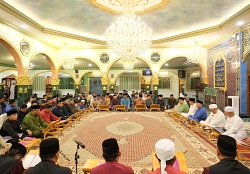 1_Rombongan Kementerian Pembangunan Meneruskan Majlis Maulud Dikir di Masjid Kampung Kilanas_c.jpeg