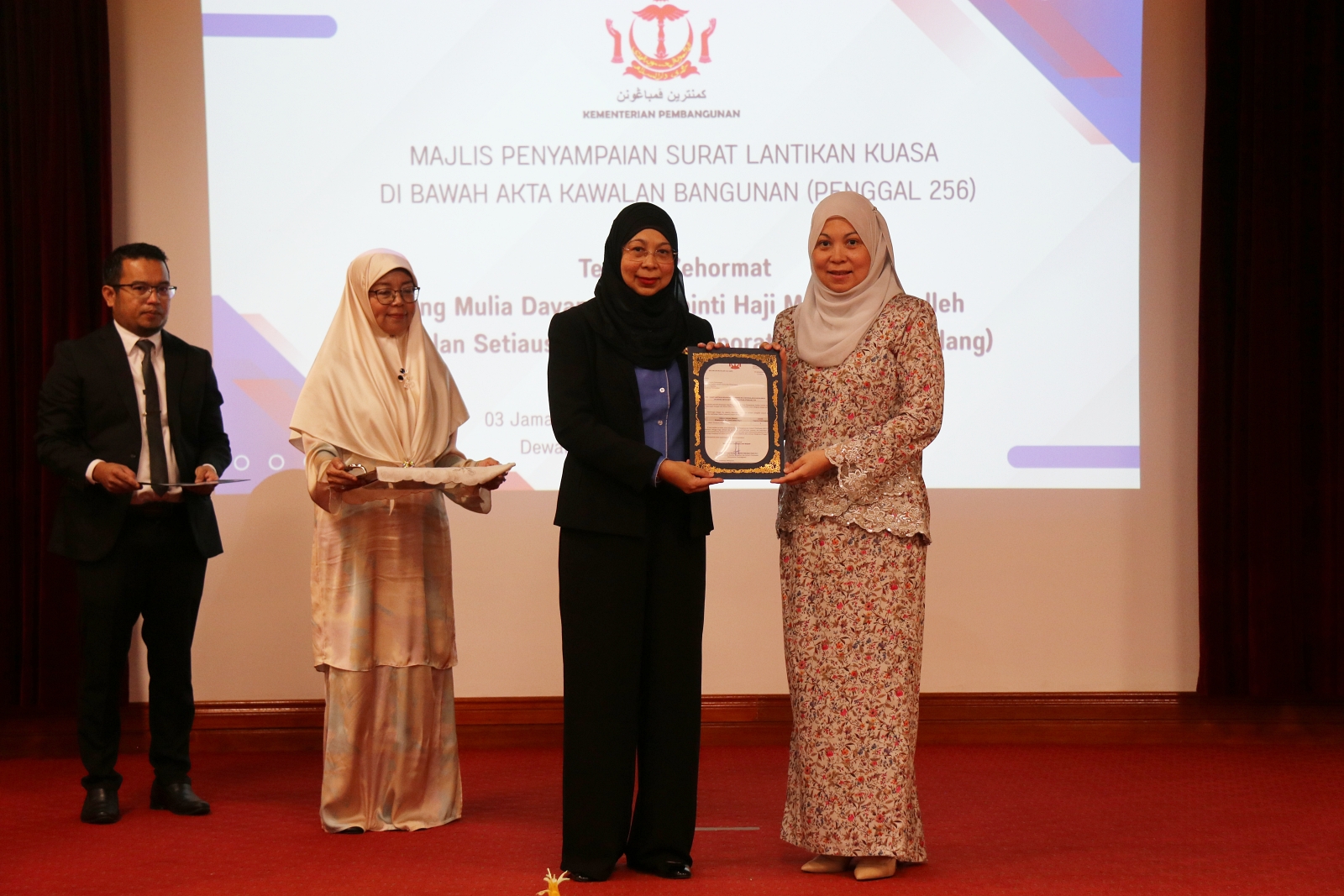 4_Penyampaian surat lantikan kuasa bagi perlaksanaan Akta Kawalan Bangunan Penggal 256.JPG