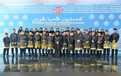 33 Warga MoD Terima Pingat Kehormatan